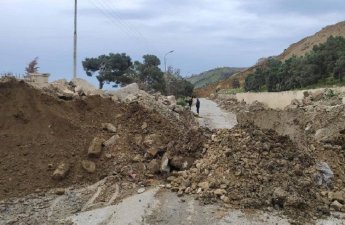 Bakıda uçqun baş verib, ölən var