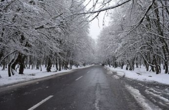 Bəzi rayonlara qar yağır - FAKTİKİ HAVA