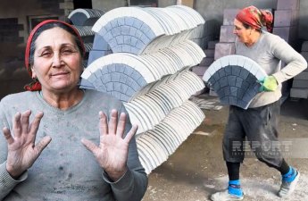 Pulu daşdan çıxan qadın 63 yaşında sosial şəbəkədə fenomen oldu: “Deyirlər övladı haradadır?!” - VİDEO