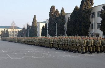 Hərbi vəzifəlilərlə keçirilən təlim toplanışı başa çatıb