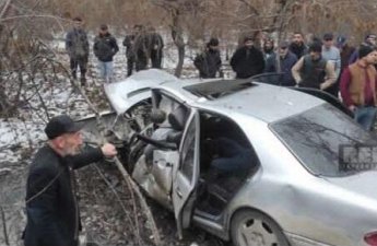 На дороге Ханкенди-Агдам перевернулся автомобиль