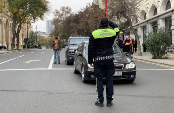 В Азербайджане память жертв Ходжалинского геноцида почтена минутой молчания