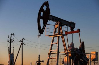 Азербайджанская нефть незначительно подешевела