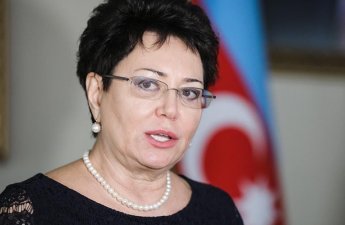 Elmira Axundova haralardadır?