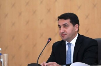 Hikmət Hacıyev: Azərbaycan enerji konsepsiyası vasitəsilə üç və ya dörd dənizi birləşdirməyə çalışır