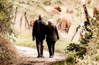 Avropa əhalisi qocalır - Azərbaycanın çıxarmalı olduğu dərs
