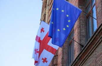 Большинство грузин поддерживают ЕС и боятся потери безвиза