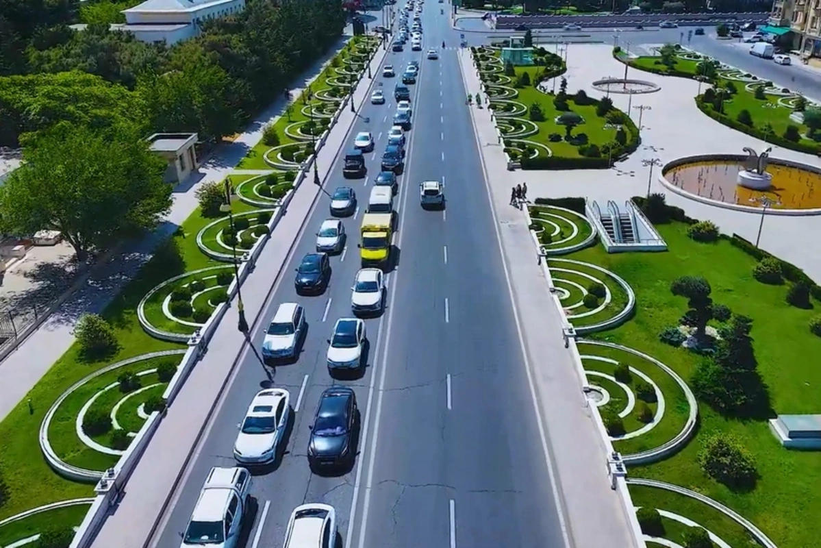 Bakının bir küçəsində hərəkətin təşkilində dəyişikliklər edilir