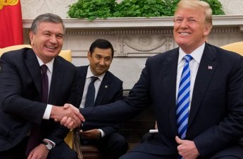 Мирзиеев позвонил Трампу 