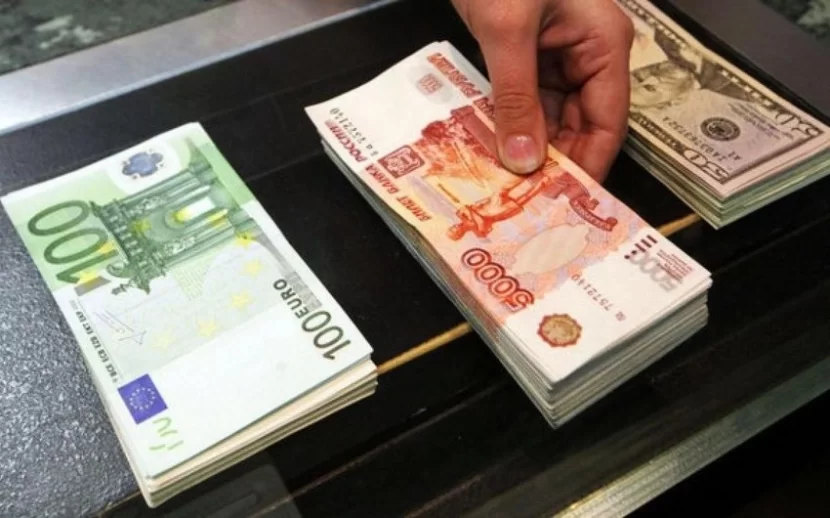 Avro bahalaşdı, rubl ucuzlaşdı, dollar isə... - MƏZƏNNƏ