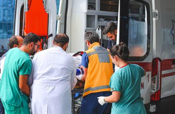 Bakıda mikroavtobus qəzaya düşdü: Yaralıların sayı 19-a çatdı - YENİLƏNİB