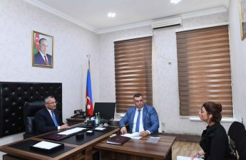 Rövşən Rzayev vətəndaşların müraciətlərini dinlədi - FOTOLAR
