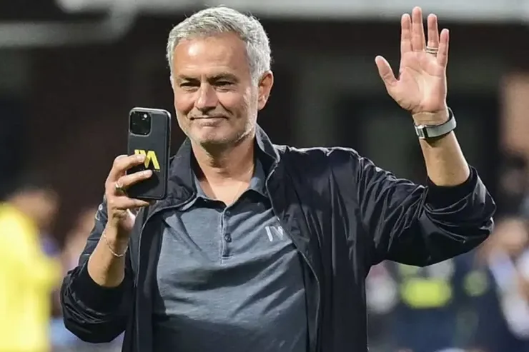 Joze Mourinyo yenidən İngiltərə komandası çalışdıra bilər