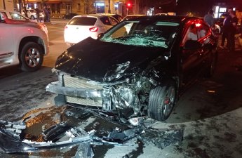 Gəncədə yol qəzası baş verib - Xəsarət alanlar var - FOTO-VİDEO
