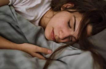 Səhər belə oyanırsınızsa dərhal həkimə gedin - Terapevtdən açıqlama