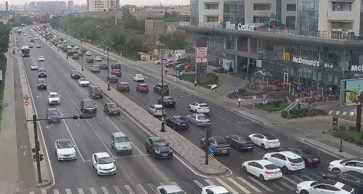 Bakının bu küçələrində sıxlıq var - SİYAHI