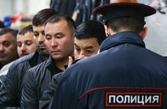 Əcnəbilər Rusiyadan deportasiya ediləcək
