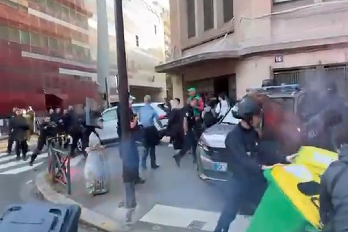 Fransada etirazlar şiddətlənir, saxlanılanların sayı 300-ə çatıb