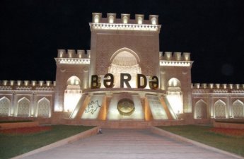 Jurnalist Bərdədə həkim səhlənkarlığından narazılıq edir
