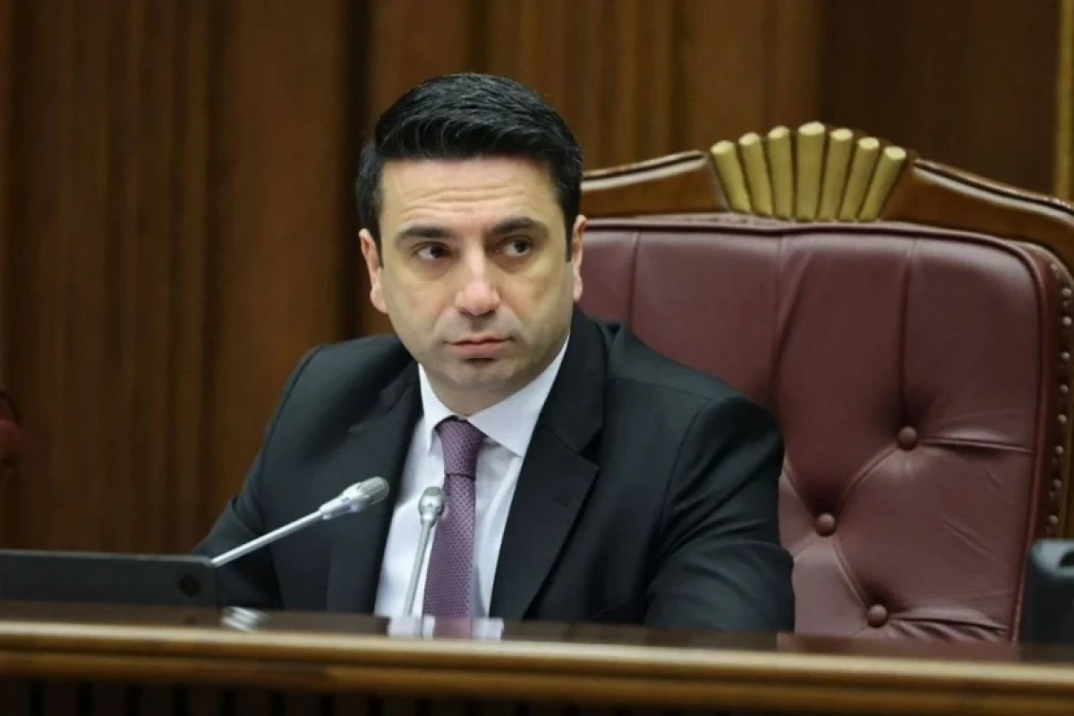 Erməni spiker: 