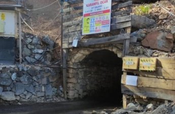 В Турции обрушилась угольная шахта, два человека остаются под завалом