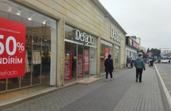 DeFacto закрывает свои магазины в Азербайджане