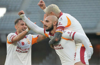 “Qalatasaray” bir oyunda 2 rekordu yenilədi
