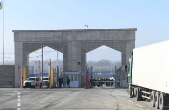 Gələn ay quru sərhədlər açıla bilərmi?