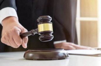 Mübahisə etdiyi şəxsin üzərinə qəsdlə maşın sürən şəxslə bağlı qərar ləğv edildi