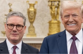 СМИ: Стармер отказался от надежды на отмену пошлин Трампа на сталь