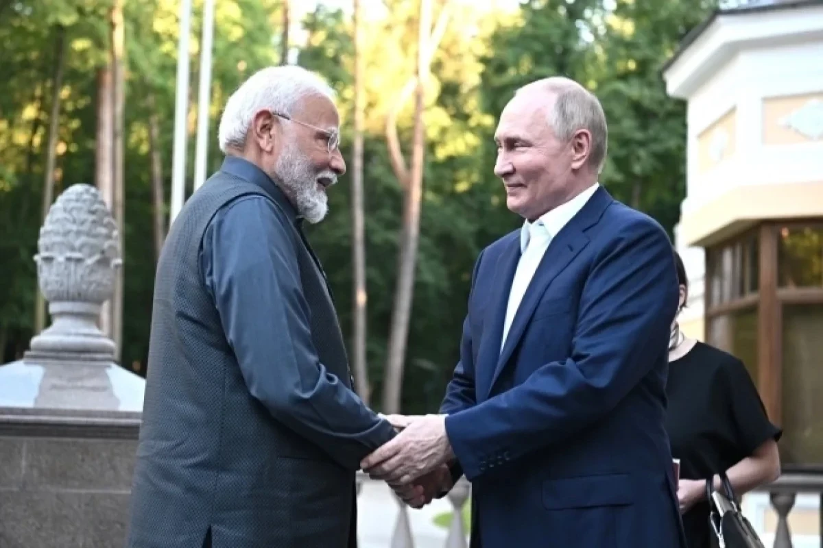 Putin Hindistan Baş naziri ilə telefon danışığı aparıb