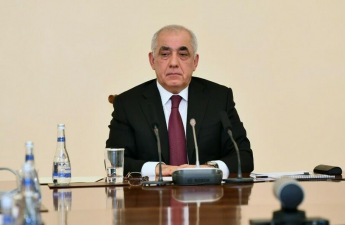 Əli Əsədov Bişkekdə Japarovla görüşdü
