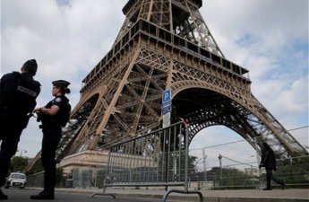 Эйфелеву башню закрыли из-за забастовки