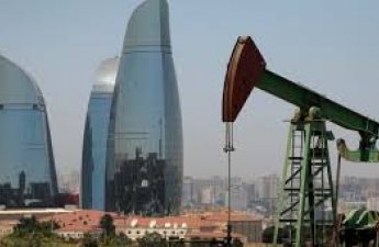 Азербайджанская нефть подешевела почти на 1%