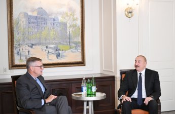 Prezident İlham Əliyev Nyu-Yorkda “Neuberger Berman” şirkətinin sədri və baş icraçı direktoru ilə görüşüb - FOTO
