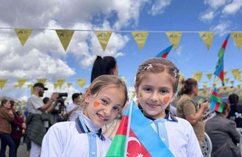 Kəlbəcərdə Bal Festivalı keçirilib - FOTO