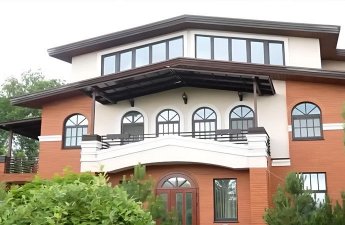 Müğənninin bağ evindən 20-30 min manatlıq qızılları oğurlandı - VİDEO