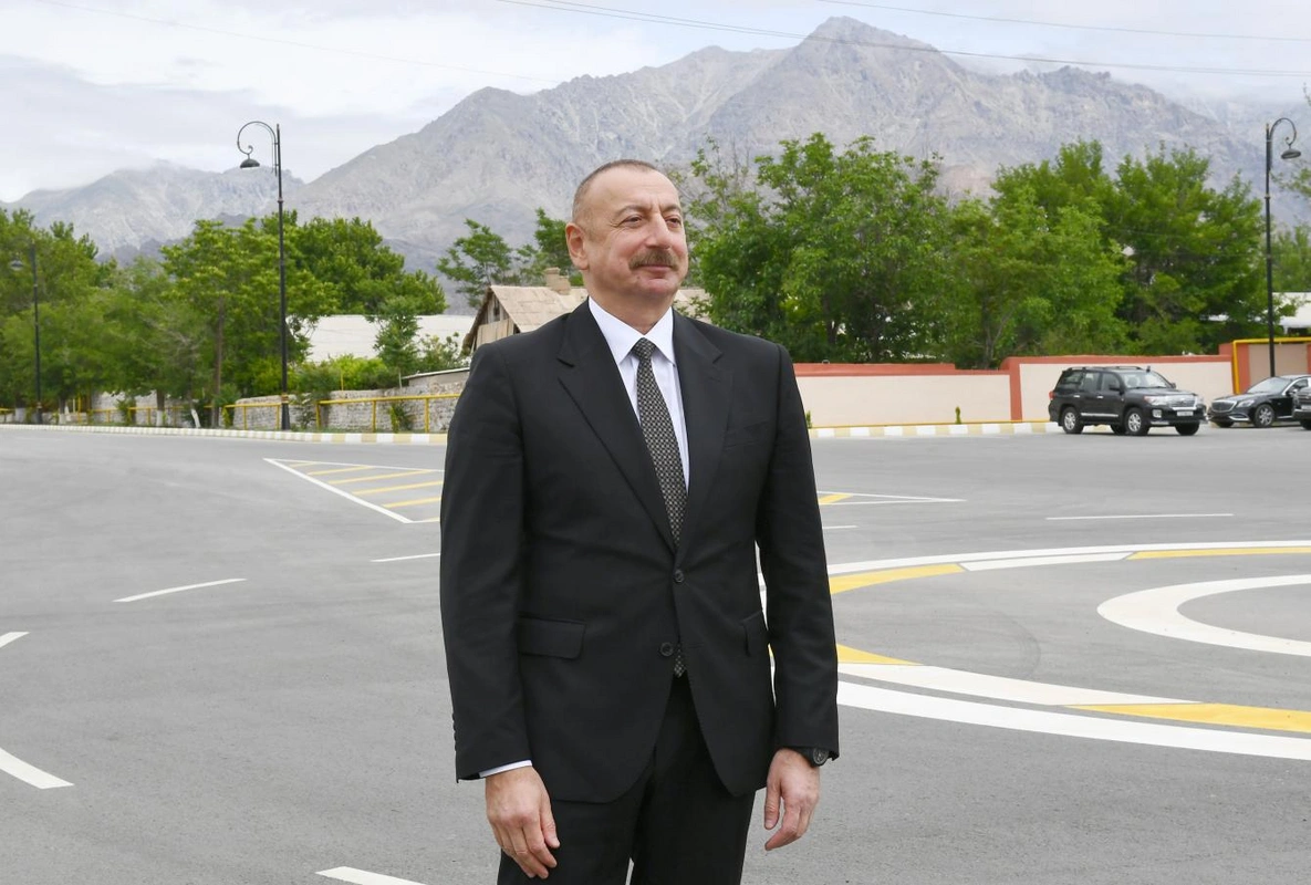 Azərbaycan Prezidenti: 