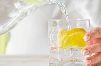 Gündəlik limonlu suyun 8 gözlənilməz faydası