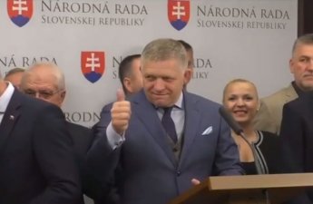 Парламент Словакии узаконил признание только двух полов