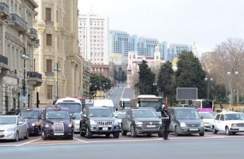 Azərbaycanda şəhidlərin xatirəsi bir dəqiqəlik sükutla yad edilib
