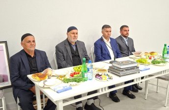 Novxanıda 27 sentyabr Anım Günü ilə bağlı şəhid məzarları ziyarət olunub, ehsan süfrəsi verilib