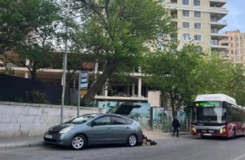 Avtobus dayanacağında və ikinci zolaqda maşın saxlayanlara xəbərdarlıq
