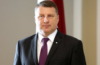 Экс-президент Латвии: Изменение климата - не проблема будущего, мир уже ощущает его последствия