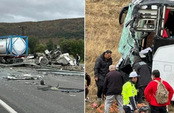Avtobusla TIR toqquşub, 20 nəfər yaralanıb