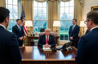 Трамп примет участие в закрытом брифинге по разведке