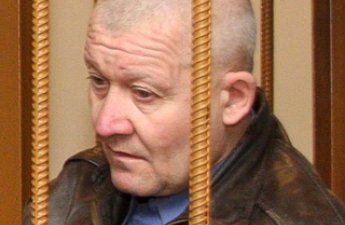 Ждал внимания Спилберга: убийца 37 девочек и девушек упивался 