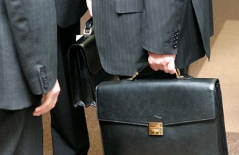 Bu nazirliyin tabeliyindəki iki qurum rəhbəri gerçəkdən istefa verdi?- Bu, islahatlarla bağlıdırmı?..- EKSPERT cavablandırır...