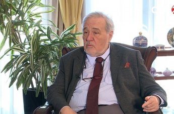 İlbər Ortaylı xəstəxanaya yerləşdirildi - Qızından AÇIQLAMA