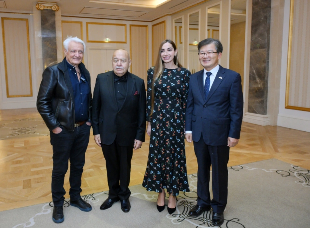 Arzu Əliyeva VII Bakı Beynəlxalq Memarlıq Müsabiqəsi ilə bağlı paylaşım edib - FOTO